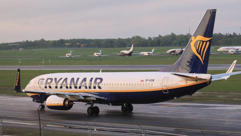 Die Ryanair Boeing 737-800 landed in Vilnius (EPA)