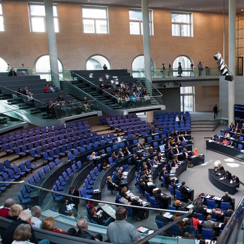 Plenarsaal des Bundestages (dpa)