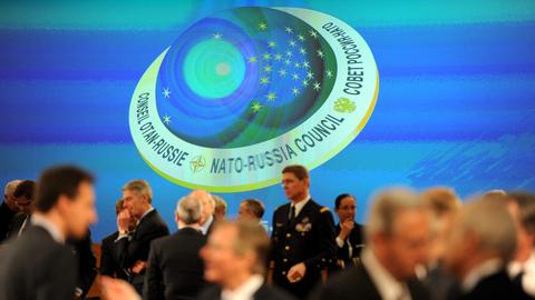 Die Außenminister der NATO treffen sich im April 2011 in  Berlin zum NATO-Russland-Rat (picture alliance / dpa)