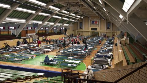 Sachsen-Anhalt, Magdeburg: Ukrainische Flüchtlinge in der Notunterkunft.  (dpa)