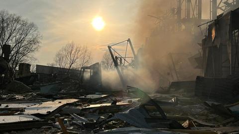 Zerstörungen am 30.3.2022 in Browary in der Region Kiew in der Ukraine (via REUTERS)