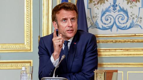 Emmanuel Macron (REUTERS)