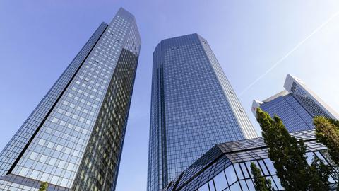 Der Deutsche Bank Tower in der Bankencity (picture alliance / Geisler-Fotop)