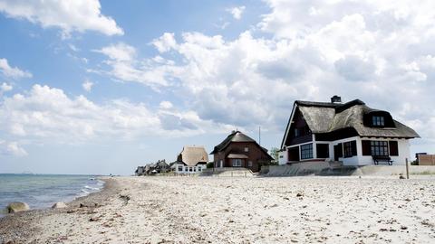 Ferienhäuser an der Ostsee (picture alliance / imageBROKER)