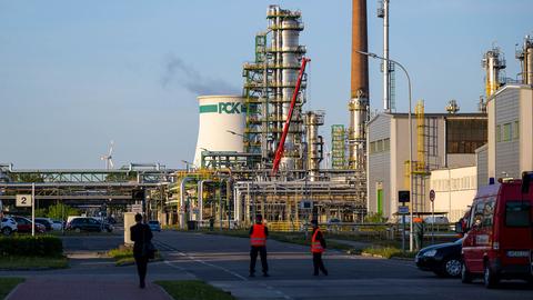 Die Anlagen der Erdölraffinerie auf dem Industriegelände der PCK-Raffinerie GmbH (picture alliance/dpa)
