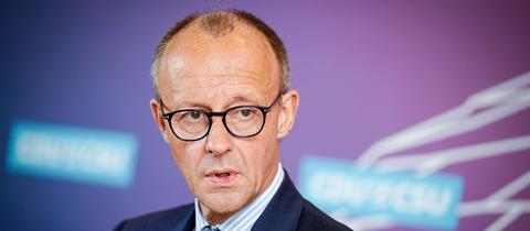 Friedrich Merz bei einer Pressekonferenz. (picture alliance/dpa)