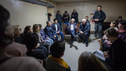 Steinmeier im Luftschutzkeller in Kiew (dpa)