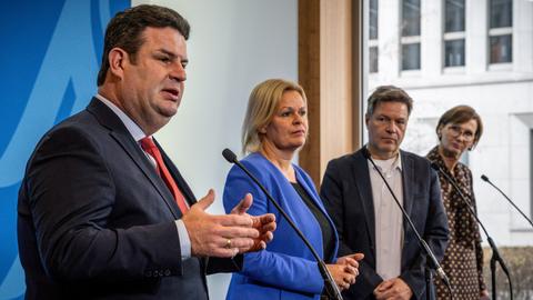 Hubertus Heil, Nancy Faeser, Robert Habeck und Bettina Stark-Watzinger (dpa)