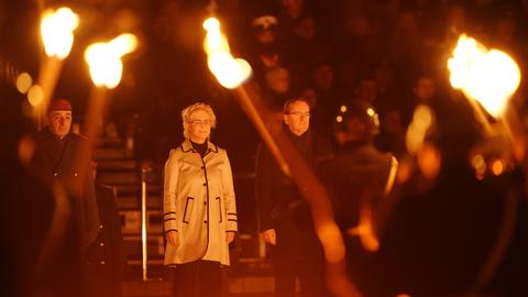 Carsten Breuer (L.), Christine Lambrecht und Boris Pistorius (R.) (dpa)