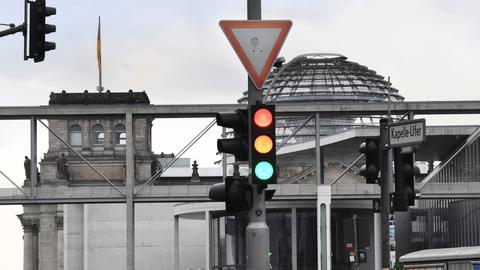 Ampel vor dem Bundestag