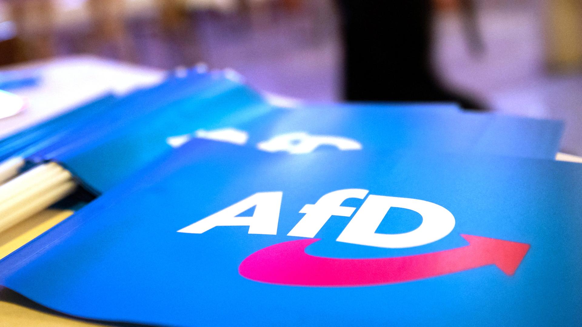 Rödermark: Ex-Bürgermeister zeigt drei AfD-Abgeordnete wegen Volksverhetzung an