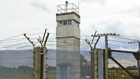 Ein Beobachtungsturm der ehemaligen DDR-Grenzanlagen  in Schlagsdorf