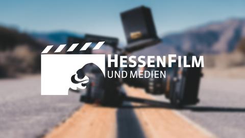 Hessenfilm und Medienlogo mit Kamera im Hintergrund