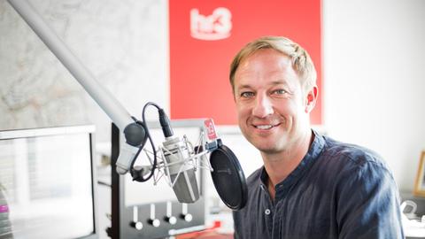 hr3-Moderator Tobias Kämmerer