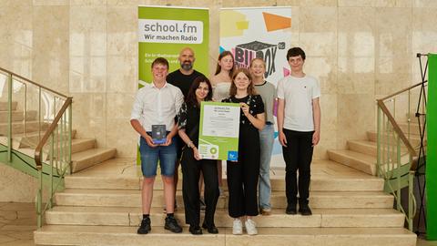 Gewannen den school.fm-Preis 2023 in der Kategorie für „Bestes Interview“: Schülerinnen und Schüler des Schulradios Pausengebabbel der IGS Schlitzerland in Schlitz.