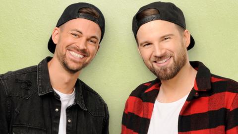 Nick und Leon sind die Hosts des Podcasts "Bromance Daddys".