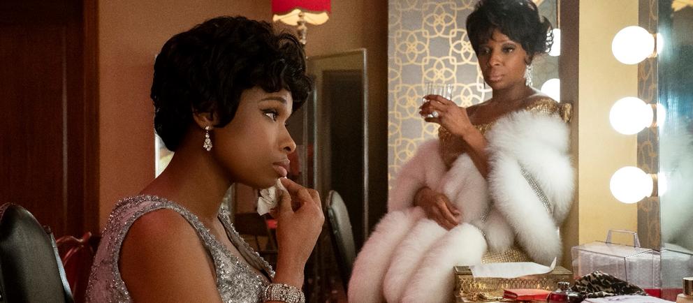 Szene aus dem Film "Respect": Jennifer Hudson (li.) in der Rolle von Aretha Franklin und Mary J. Blige als Dinah Washington.