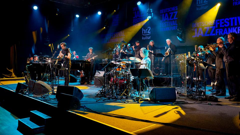 53. Deutsches Jazzfestival Frankfurt 2022 – hr-Bigband feat. Marius Neset.