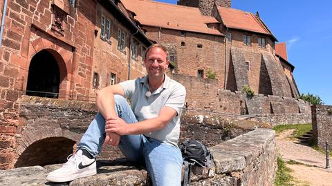 Tobias Kämmerer auf der Burg Breuberg.