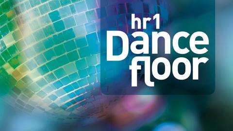 Eine Diskokugel, dazu die Schriftr hr1 Dancefloor