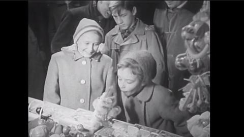 Abendschau" vom 5. Dezember 1957: Der Weihnachtsmarkt am Frankfurter Römer