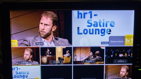 "hr1-Satire Lounge"