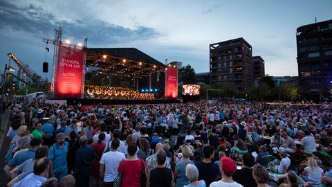 Europa Open Air des hr-Sinfonieorchesters 2018: Publikum am Mainufer